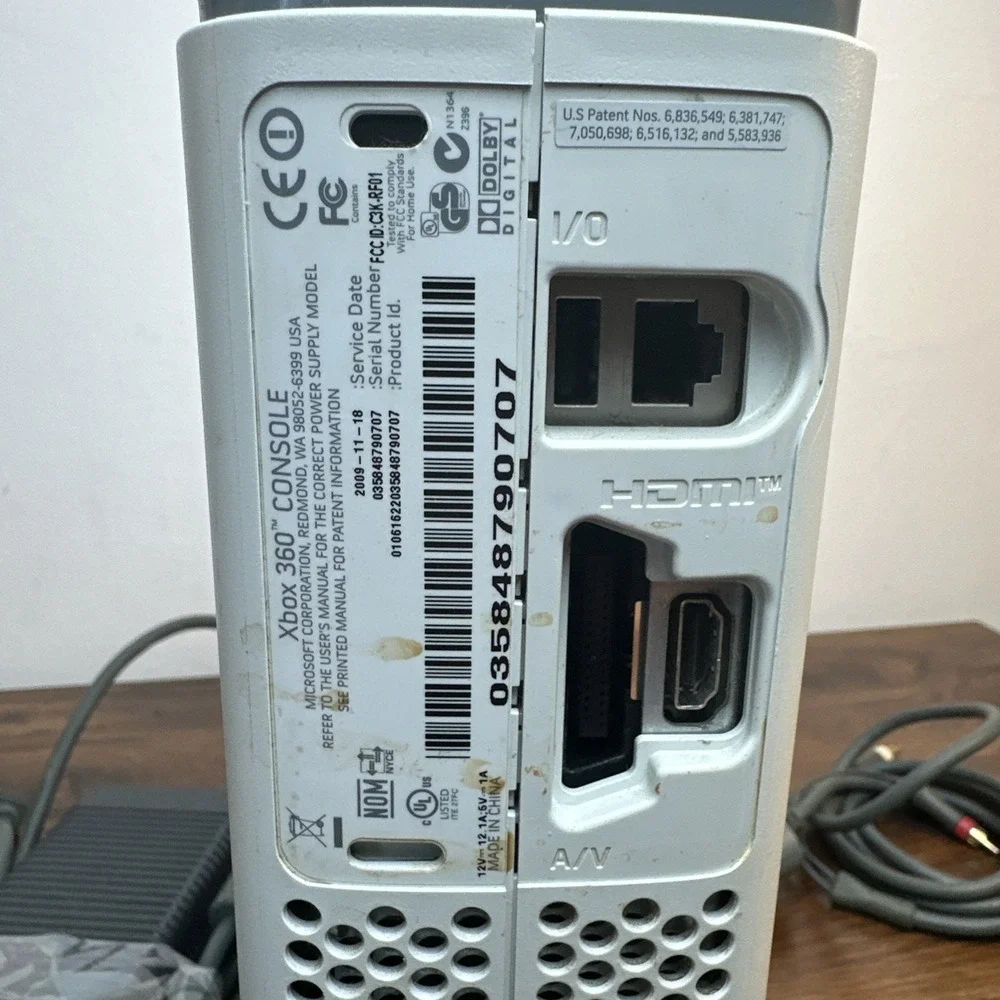 Microsoft Xbox 360 White Console PARTS REPAIR Red Ring With Working Power Supply
